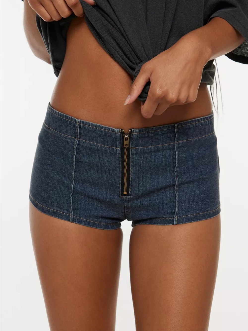 NWOT UO Silence + Noise  Denim Zip-Front Micro Shorts